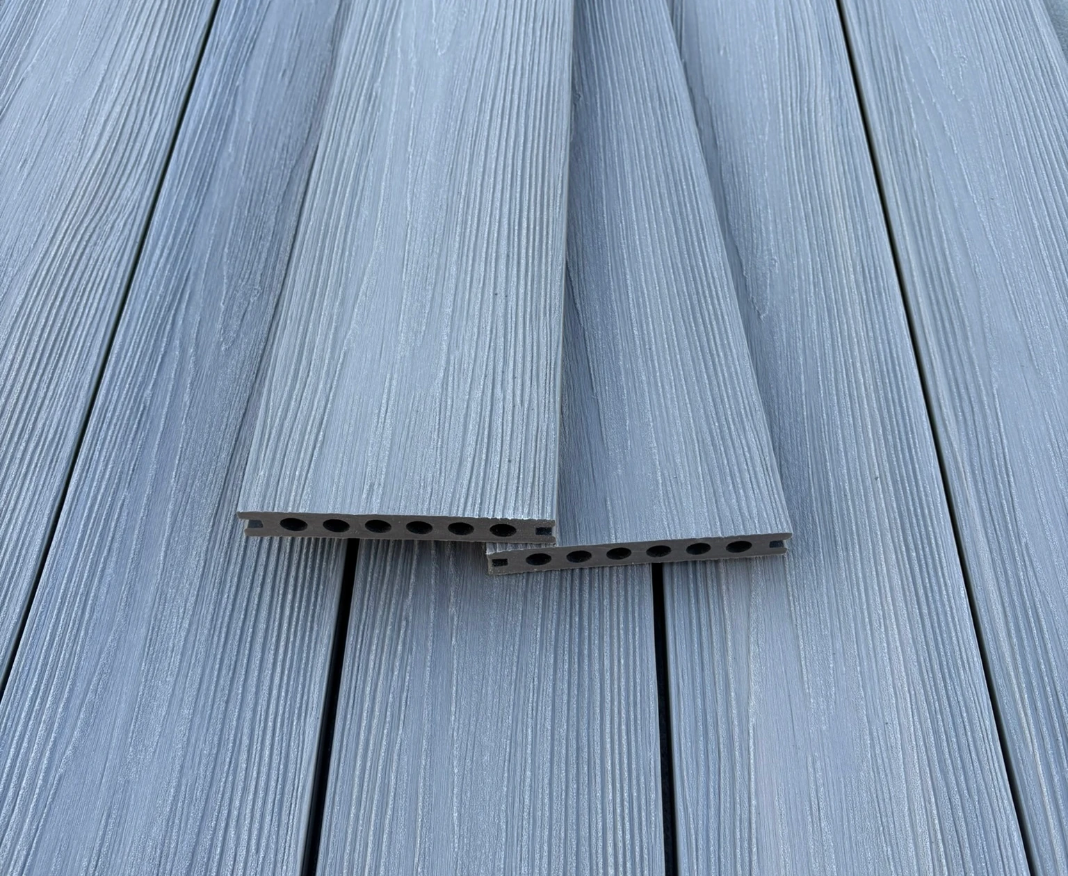 BPC Terrassendielen Komplettset Addition GRAU / BRAUN beschichtet 21,5x136 mm