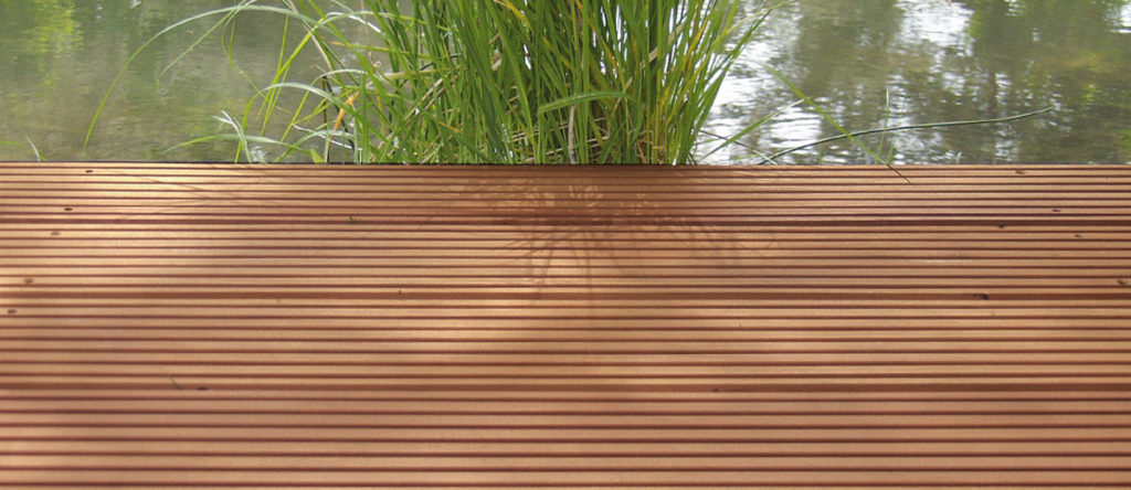 Komplettset Bangkirai Terrassendielen 21x145 mm