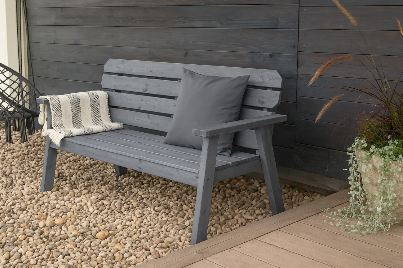 Massive Gartenbank Hampton als 2-Sitzer oder 3-Sitzer