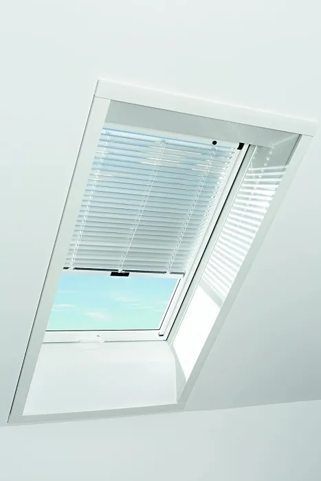 Roto Designo Jalousette manuell für R6/R8 2-J21 Schiene Alu natur