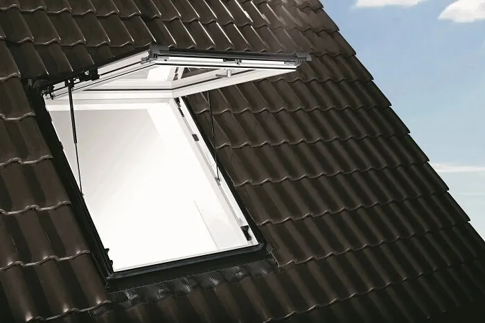 Roto Designo R8 Sicherheits-Dachausstieg 3fach Premium Kunststoff, AL