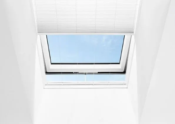 Roto OnTop Faltstore ZFA Elektro lichtundurchlässig F71 weiß