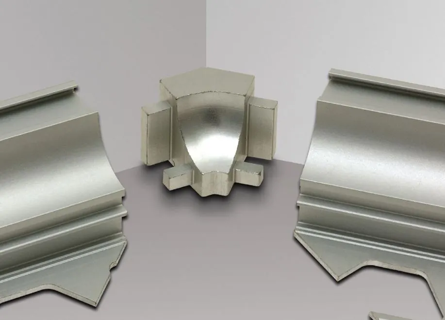 Schlüter Dilex-AHK/I AE Innenecke 135° Alu natur matt eloxiert