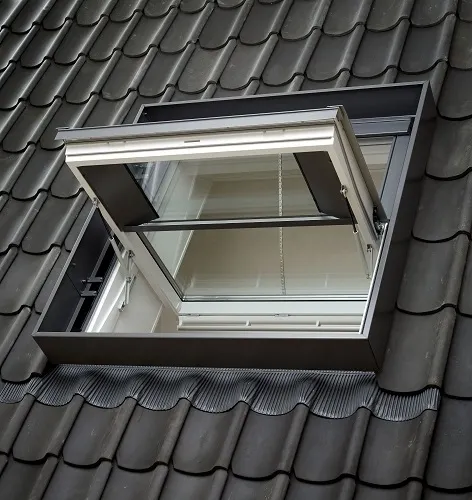 Velux GGL SD00403 Rauch- und Wärmeabzugsfenster Thermo klar lackiert