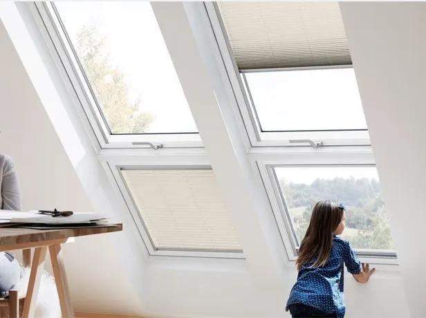 Velux GIL 2066 Zusatzelement Dachschräge Energie Plus Holz weiß lackiert