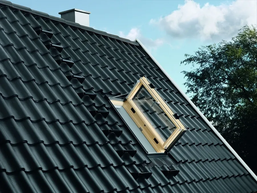 Velux GXL 3070 FK06 Wohn-/Ausstiegsfenster mit Türfunktion Thermo Holz klar lackiert