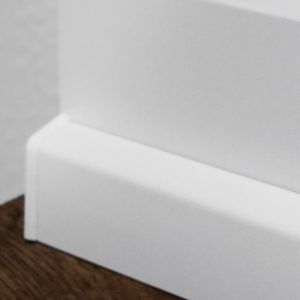 Endstück links für Sockelleiste weiß foliert