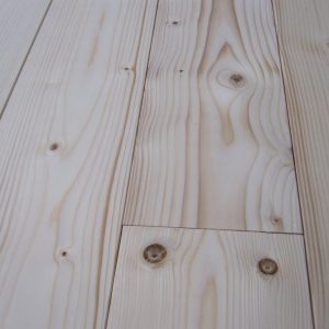 17 m² Holzdach aus nordischer Fichte 17 m² Holzdach aus nordischer Fichte