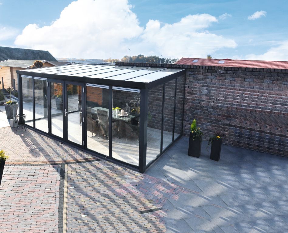 Gartenzimmer mit Doppeltür