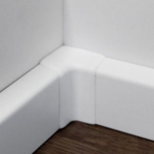 Innenecke für Sockelleiste weiß foliert